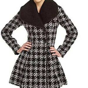 Guess Women plaid Fit &  Flare coat (S)